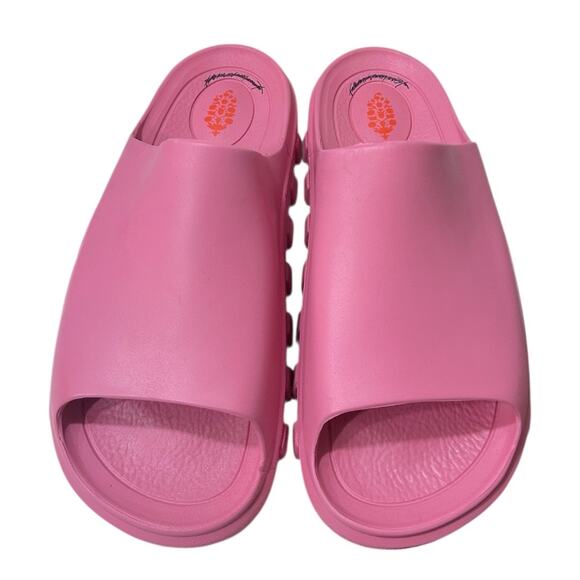Free People Movement Halftime Slides Hot Pink Womens 11/12 Workout Essential NEW - Picture 1 of 7